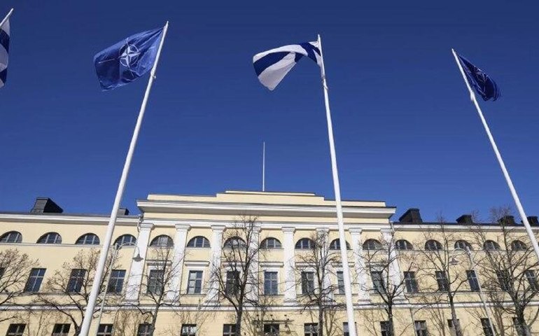 Lei sobre trânsito de armas nucleares pela Finlândia foi preparada em segredo, afirma deputada