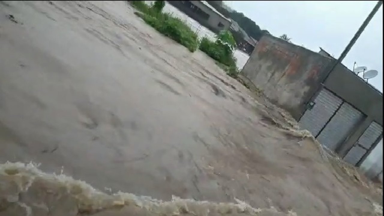 Chuvas afetam abastecimento de água em diversas cidades