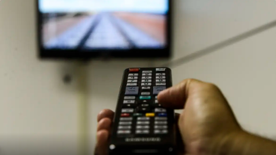 Câmara conclui votação de projeto sobre streaming; texto vai ao Senado