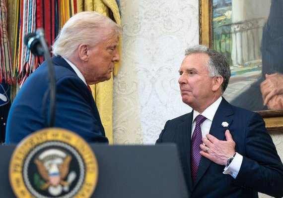 Diplomacia em movimento: embaixador revela visita de enviado de Trump a Moscou