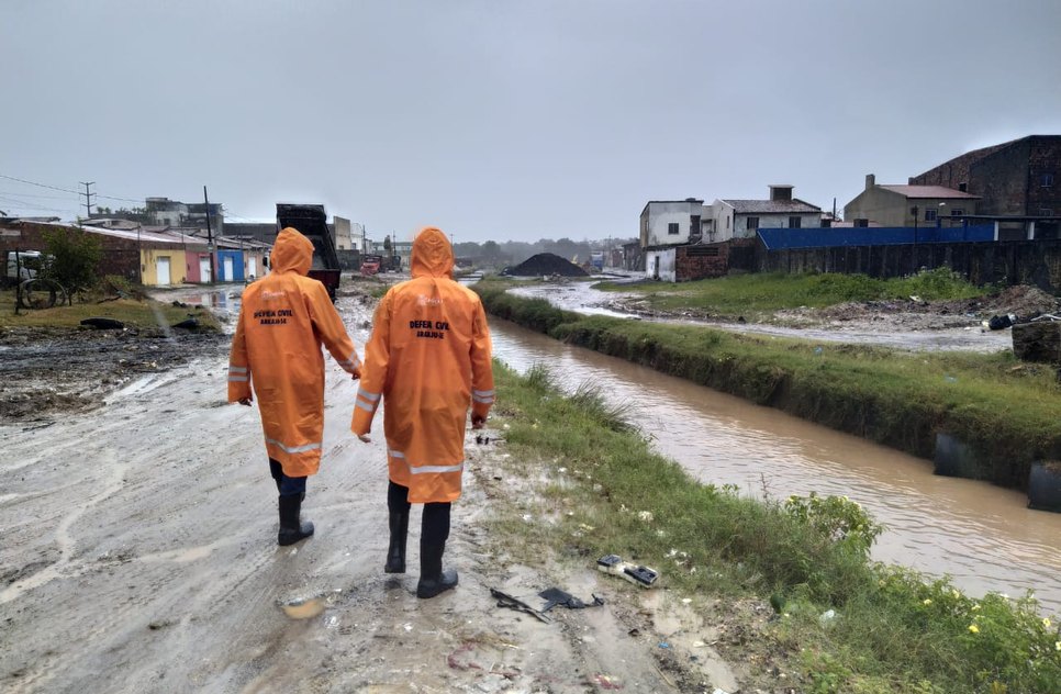 DEFESA CIVIL CHUVA / Foto: ASCOM/SEMDEC
