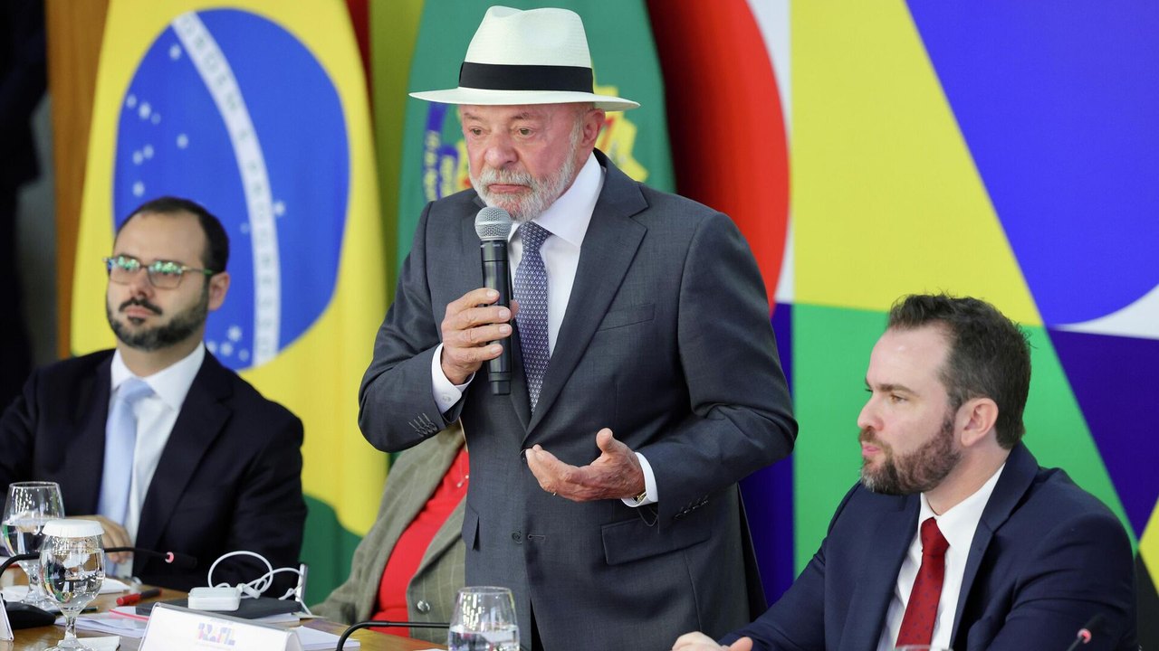 Lula lança Novo Desenrola e alerta: 'Renegociar dívida não é licença para apostar em bet'