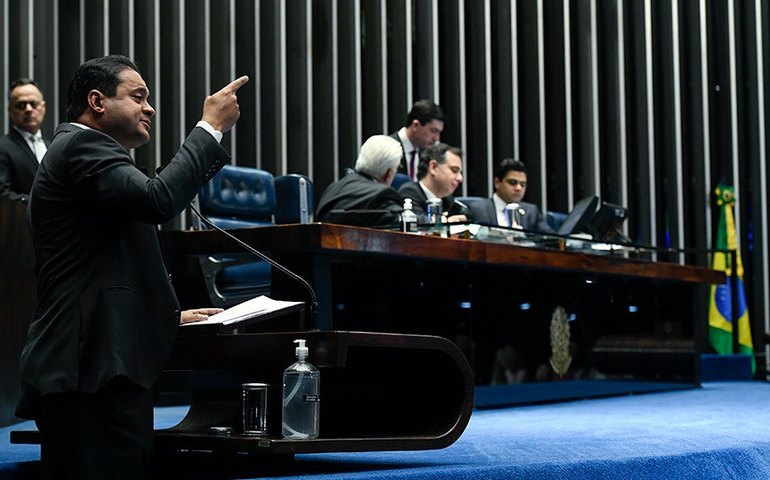 Senado aprova ecocardiograma fetal e ultrassonografia para gestantes no SUS