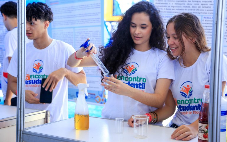 Educação de Alagoas avança e bate metas de plano nacional