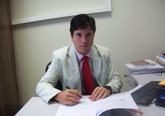 Enio Pimenta é eleito o novo procurador-geral do MP de Contas