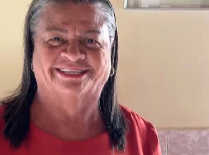 Prefeita Tia Júlia confirma repasse do teto da Enfermagem ao Hospital Santa Rita