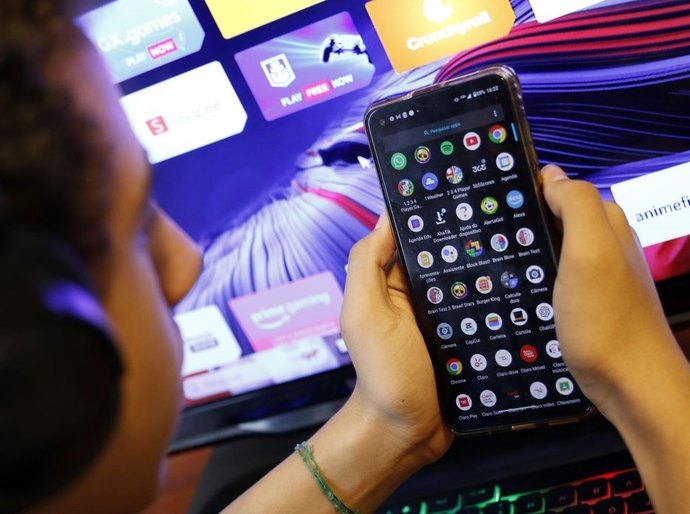 Governo anuncia classificação indicativa para apps e nova faixa etária
