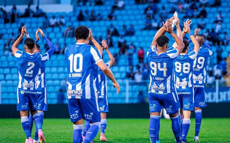 Avaí vence Athletic-MG em casa e ainda sonha com G-4 na Série B