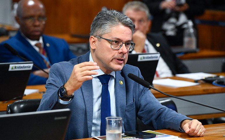 Relator da PEC da Blindagem apresentará na quarta-feira (24) parecer recomendando rejeição