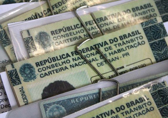 Pedido de renovação da CNH pode ser feito pela internet, alerta Detran-AL