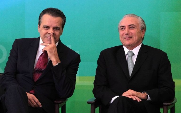 Alves recebeu propina da OAS via conta de Michel Temer, diz MP