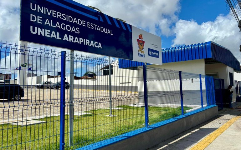 Arapiraca recebe investimentos históricos que transformam a educação e a infraestrutura urbana