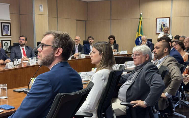 Semarh debate cenários climáticos e desafios hídricos em reunião do Consórcio Nordeste