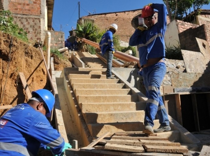 Empregos transformam a realidade de moradores carentes