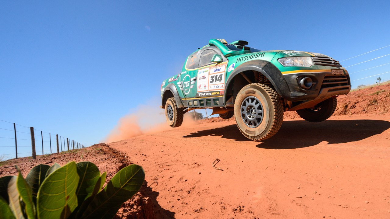 MS Rally enfrenta problemas mecânicos, mas consegue finalizar a quarta etapa do Rally dos Sertões