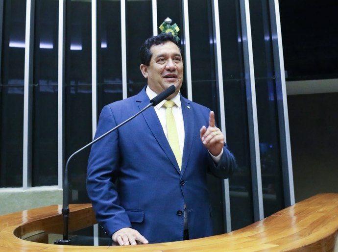 Severino Pessoa apresenta projeto de lei que isenta IPI aos agricultores familiares