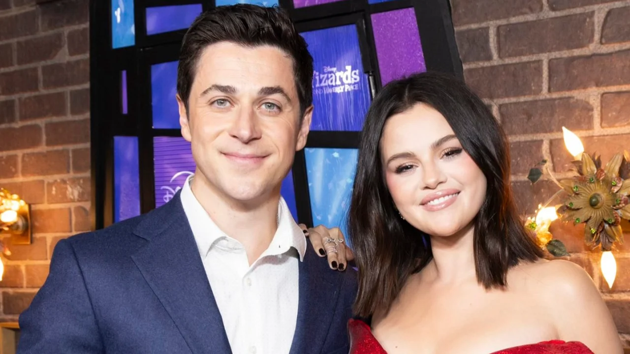 David Henrie, o Justin de 'Os Feiticeiros de Waverly Place', explica por que não foi ao casamento de Selena Gomez e Benny Blanco