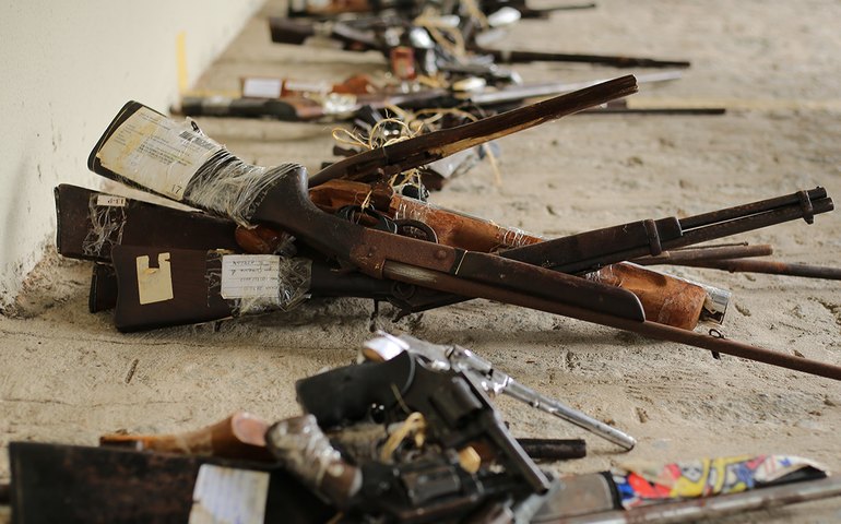 Mais 200 armas vinculadas a processos criminais conclusos são destruídas