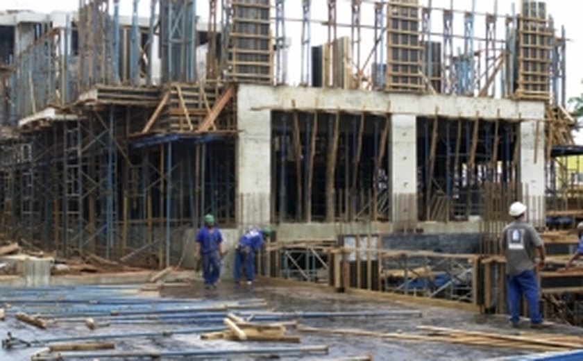 Mão de obra mais cara influencia variação do custo da construção civil
