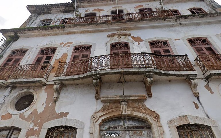 Casarões históricos de São Luís estão em situação precária