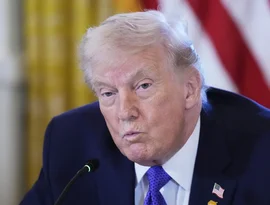 Com a deposição de Maduro, aliado de Cuba, Trump alerta Havana para que faça um 'acordo' antes que seja tarde demais.