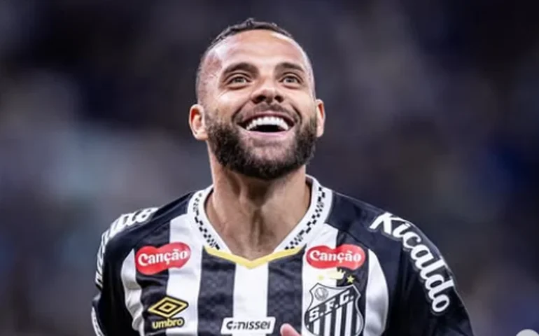 Guilherme brilha, apaga falha de Neymar e leva Santos à vitória sobre o Cruzeiro no Brasileirão