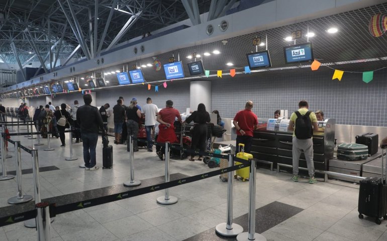 Qual o momento ideal para comprar passagem para o Natal? Google Flights responde. Veja recomendações