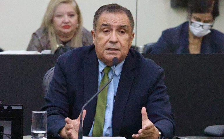 Inácio Loiola destaca desenvolvimento de Senador Rui Palmeira nos 44 anos da cidade
