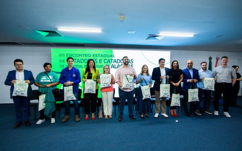 Governo de Alagoas participa do 7º Encontro com Catadores de Materiais Recicláveis