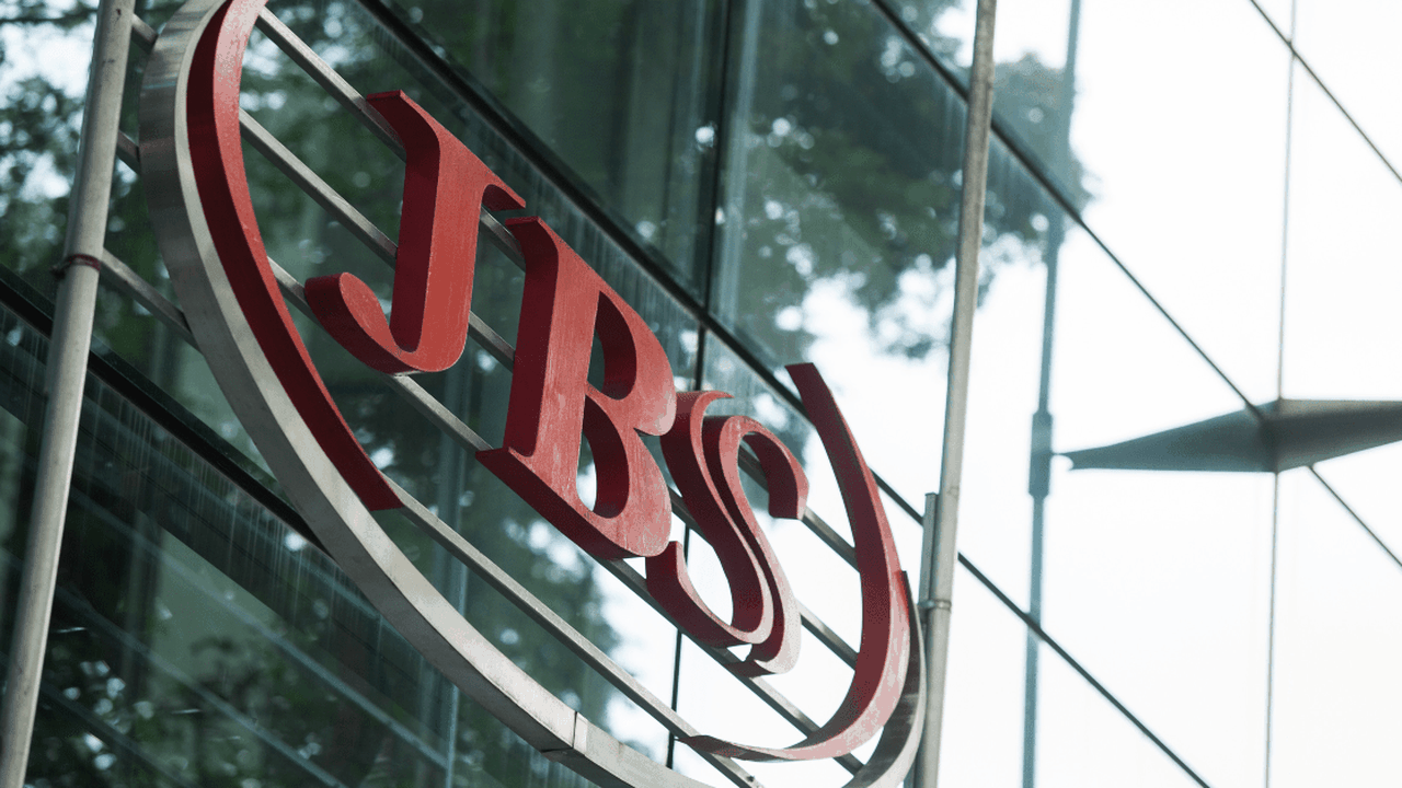 JBS paga quase US$ 1 bi por grupo britânico