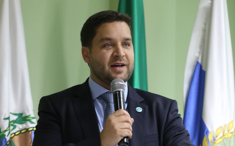 Vice-governador do Rio deixa cargo para assumir vaga no TCE