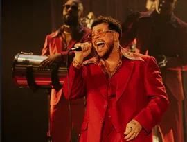 'Arrependidaço': Ferrugem mergulha na estética Soul dos anos 70 em novo single gravado no Municipal de Niterói