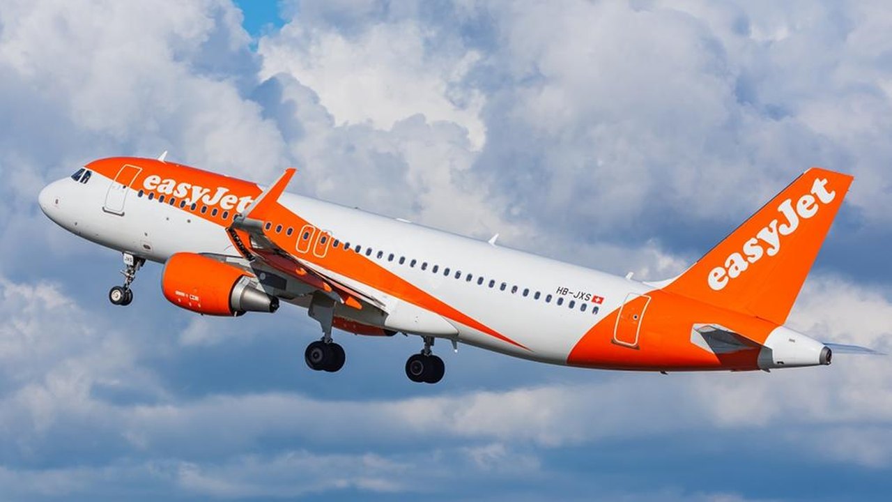 EasyJet fecha acordo preliminar com Apollo por 5,7 bi de libras e retira apoio à Castlelake