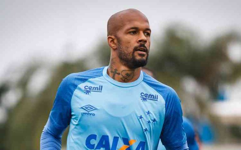 Cruzeiro é condenado a pagar mais de R$ 2,1 milhões para o volante Bruno Silva