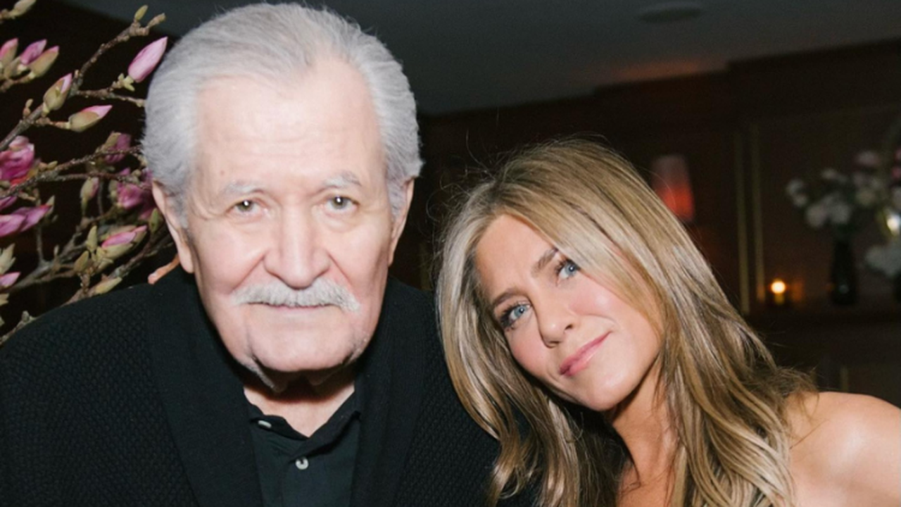 John Aniston, pai de Jennifer Aniston, morre aos 89 anos