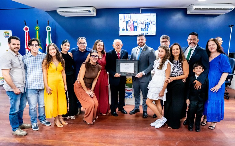 Câmara Municipal entrega Título de Cidadão Honorário de Maceió ao delegado Eduardo Maia