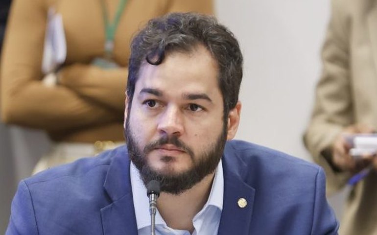 Comissão aprova projeto que considera assistência aos animais como serviço voluntário