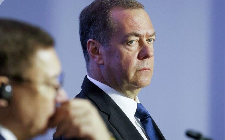 Confisco de ativos russos pode ter resposta em forma de reparações reais, alerta Medvedev