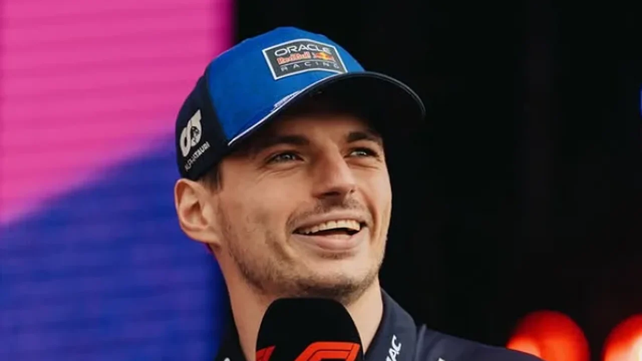Verstappen renova com a Red Bull até 2030 e afasta possibilidade de aposentadoria da F-1