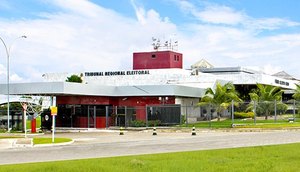 Cartórios Eleitorais de Sergipe realizam atendimento em Libra para deficientes auditivos / Foto: Foto: TRE/SE
