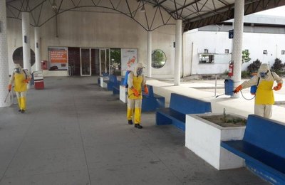 Prefeitura segue trabalho de combate ao coronavírus e desinfecta Terminal Rodoviário de Arapiraca