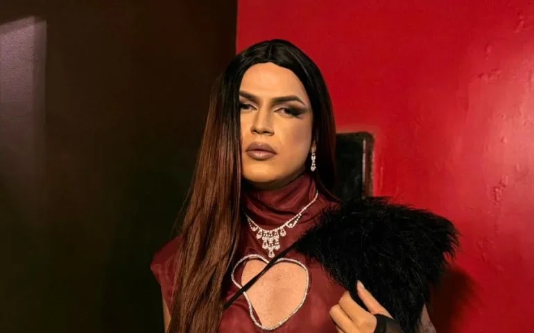 Primeira drag homenageada na Câmara de Atalaia integra elenco do Festival Drag Dinner Alagoas