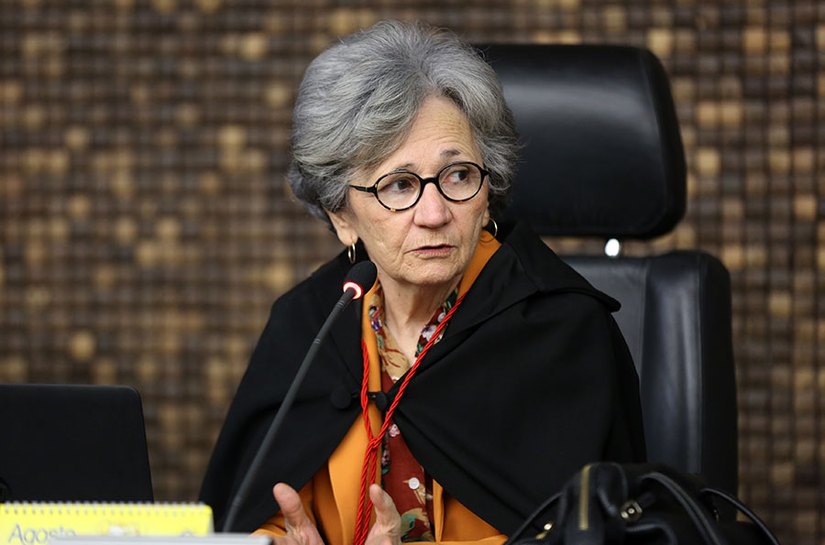 Tribunal de ﻿Justiça mantém prefeito de Canapi afastado do cargo