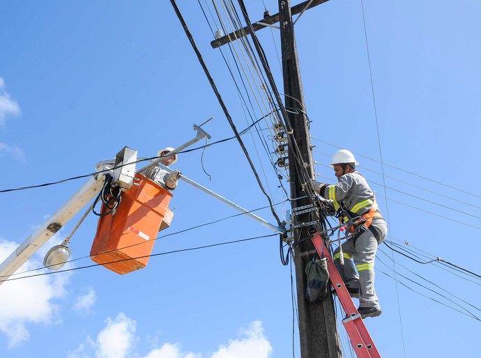 Disque Luz: maceioense pode solicitar serviços de iluminação