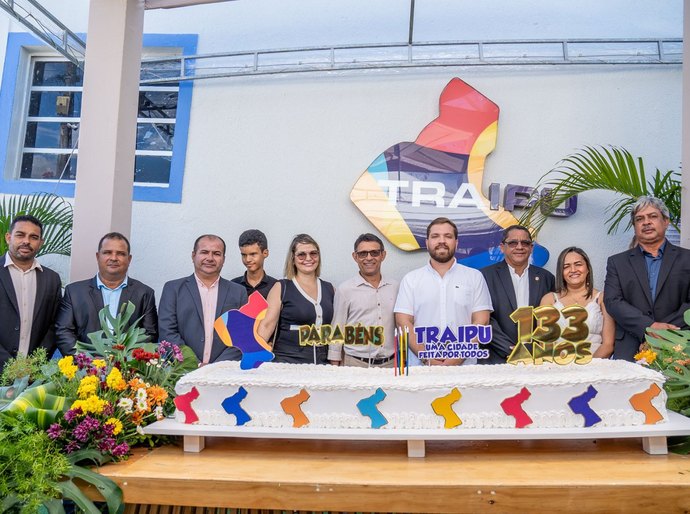Hasteamento dos Pavilhões abre dia de comemoração dos 133 anos de Emancipação Política de Traipu