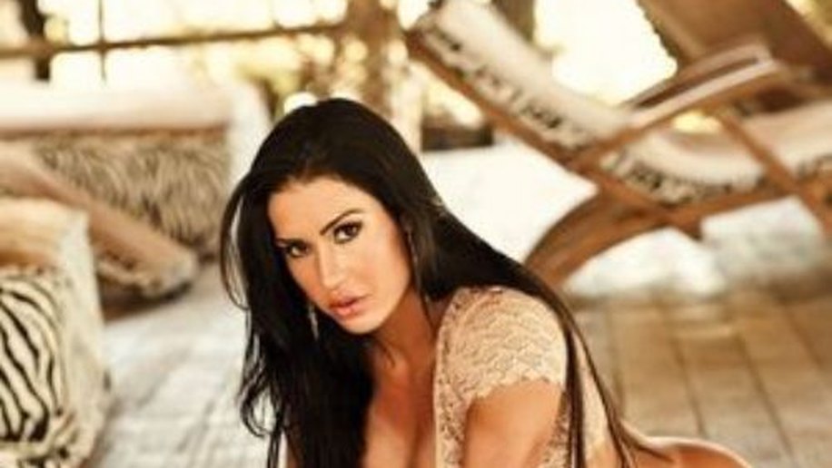 'Sexy' divulga novas fotos de Gracyanne Barbosa; veja