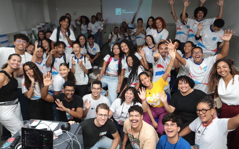 Alunos da rede estadual são os primeiros do Brasil a receber imersão em IA do Google e Rede Empreendedora