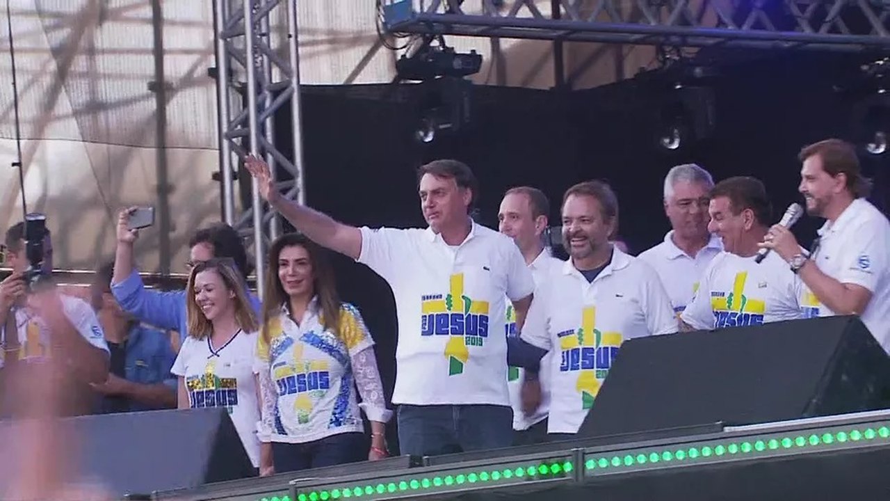 Marcha para Jesus tem participação de Bolsonaro e Garcia em São Paulo