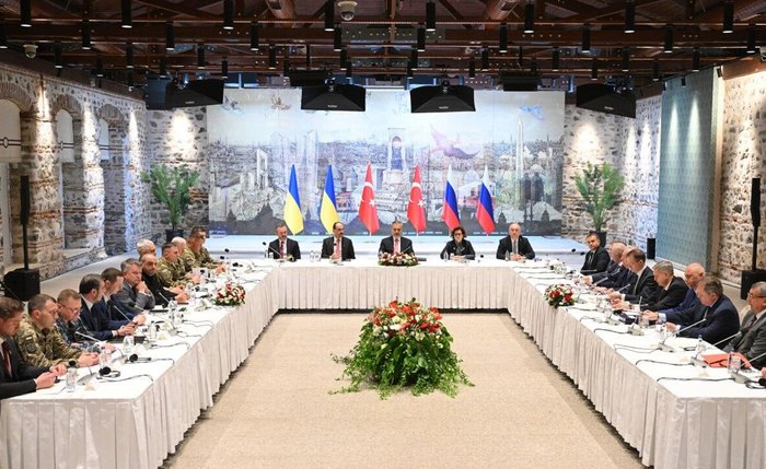 Enquanto Moscou e Kiev estiverem conversando, isso já dá chance para acordo político, diz analista Enquanto Moscou e Kiev estiverem conversando, isso já dá chance para acordo político, diz analista