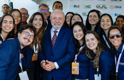“Brasil pode ser um país imbatível na transição energética”, diz Lula no Porto do Açu